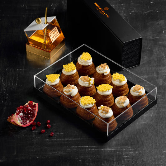 Luxury Acrylic Honey Cake individuals (box of 12)