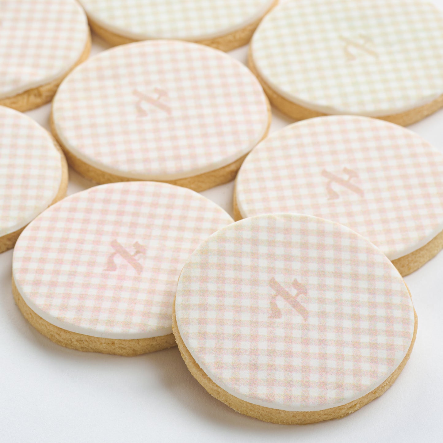 Gingham Personalized Round Cookies (Style 106)