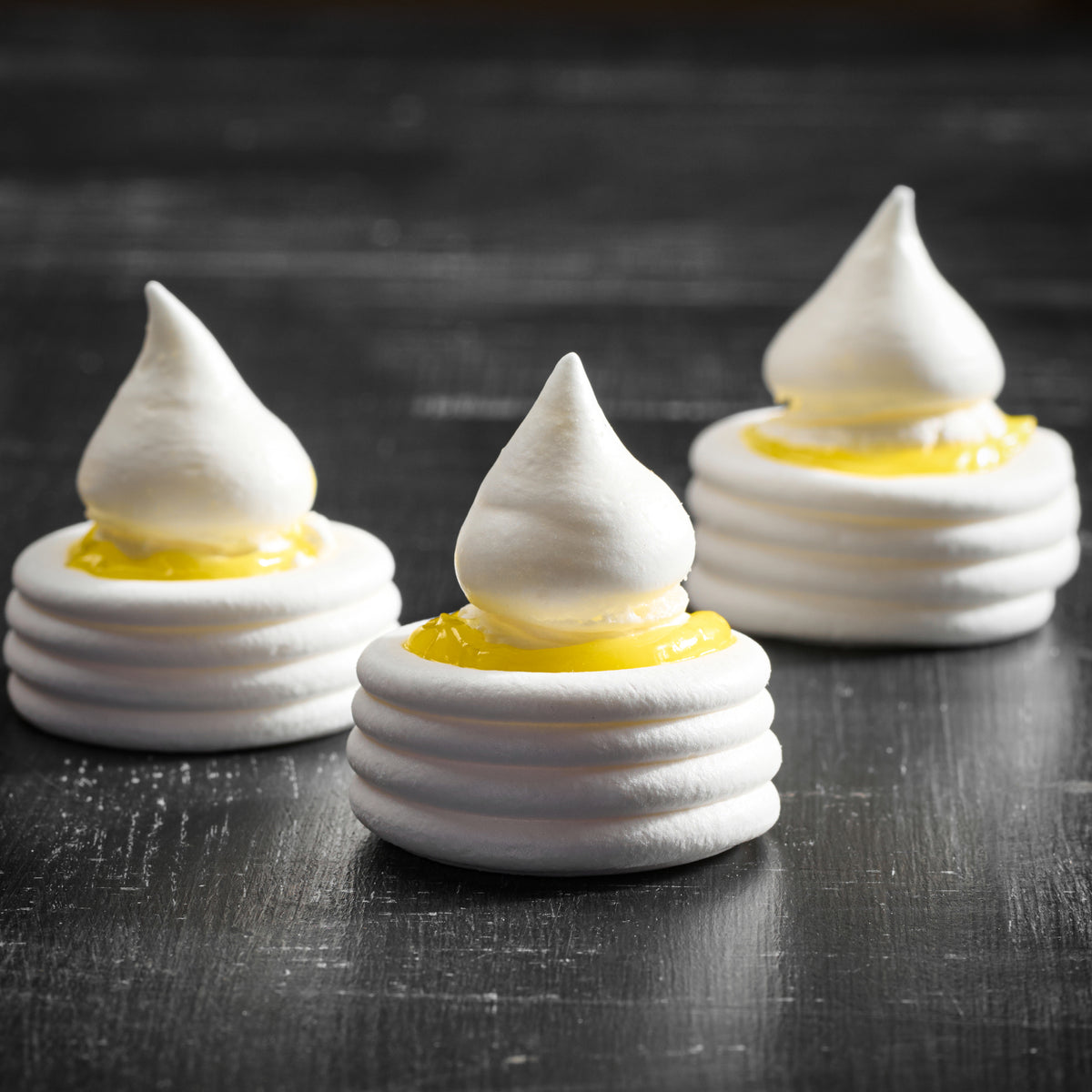 Lemon Meringue Pavlova